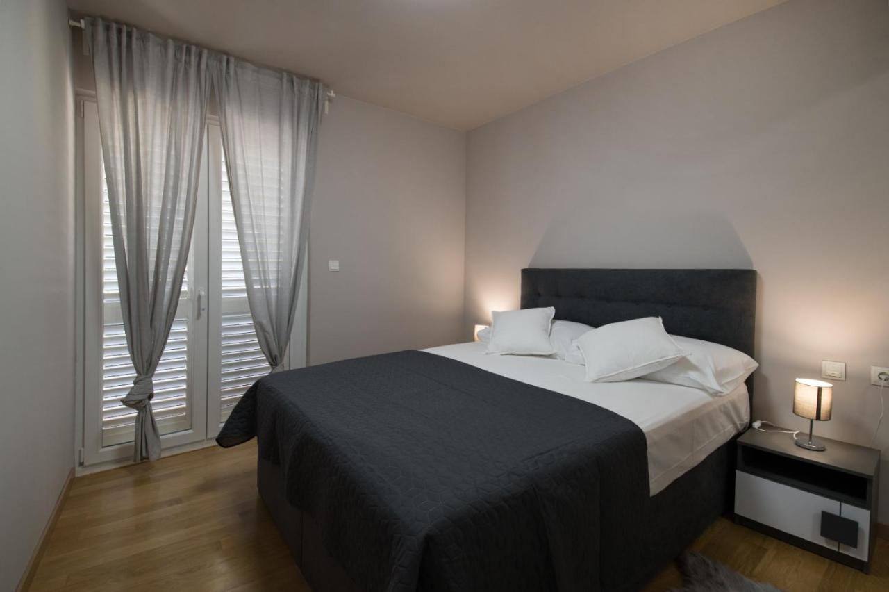 Brand New Aparment With Sea View & Swimming Pool At Ciovo - Villa Fiorentini Trogir Exterior photo